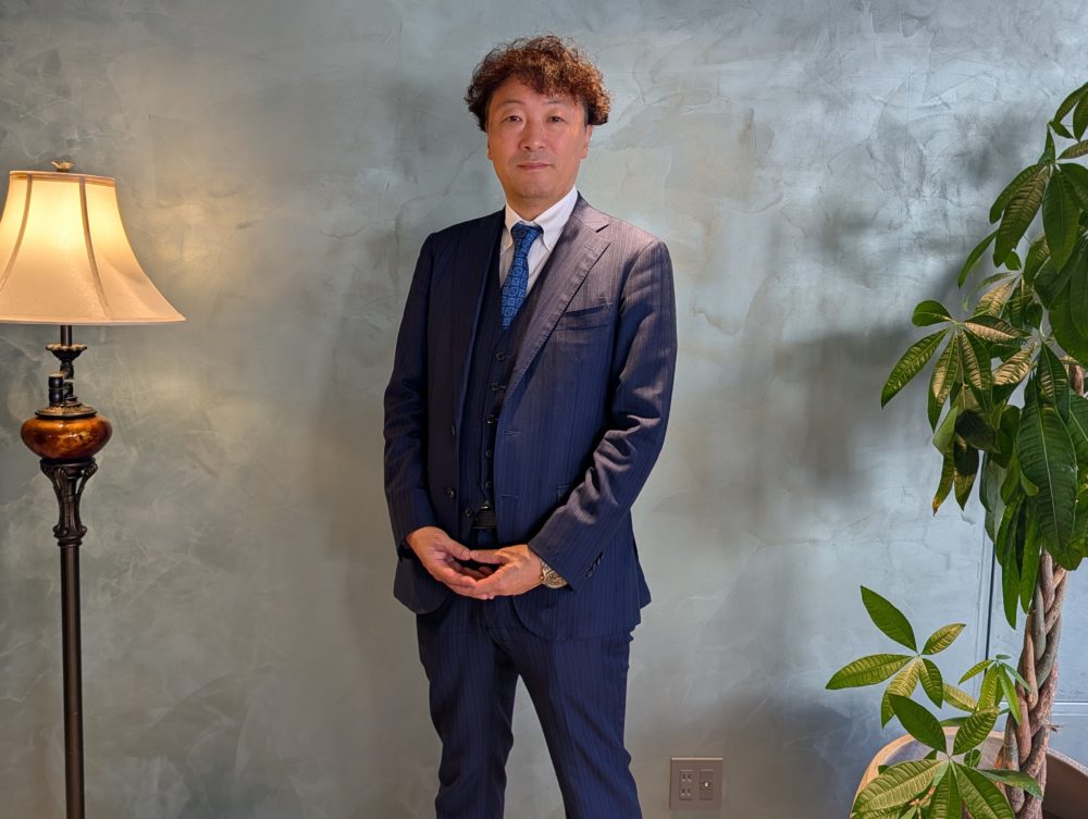 株式会社まるごとオフィス 代表取締役　倉又康充